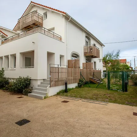 Cap Ocean-15 By Interhome